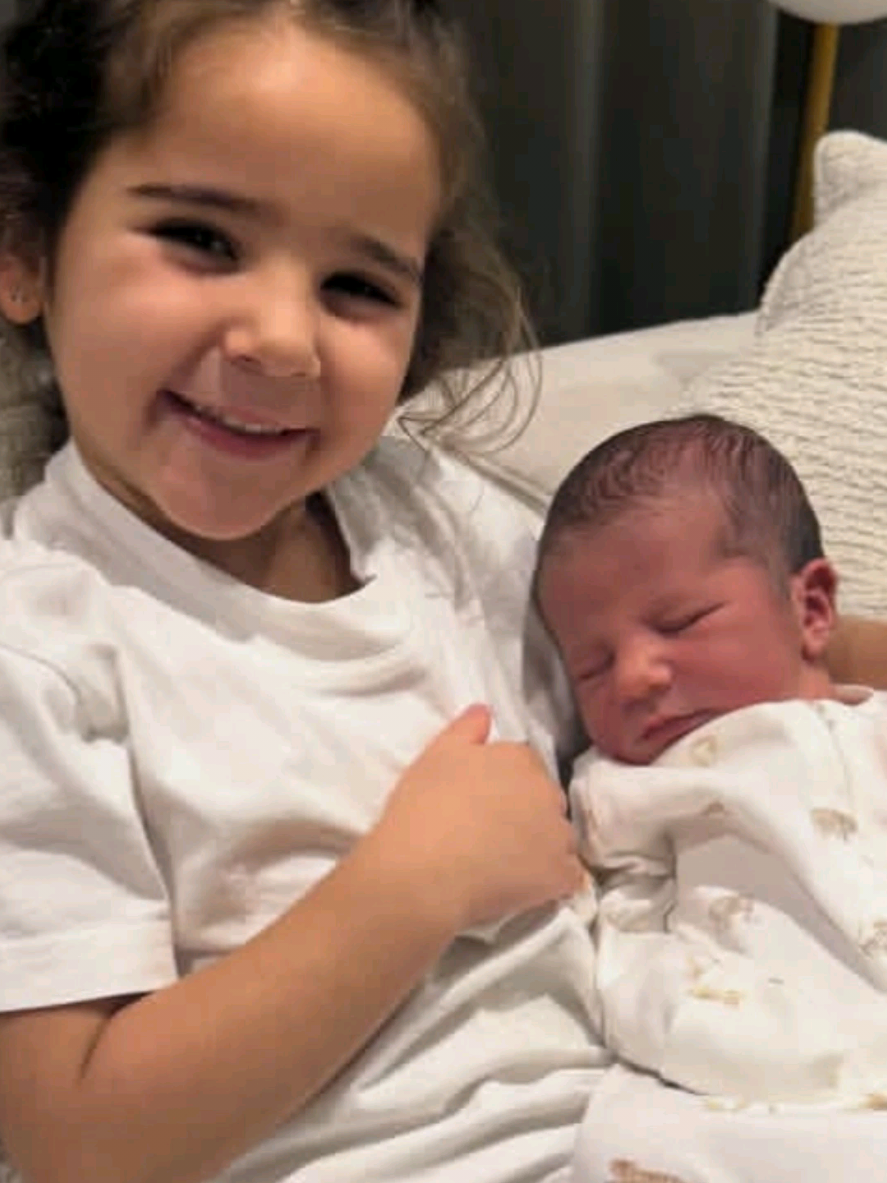 little gorgeous princess khayri mahrez 👶🏻👣💙🇩🇿🇬🇧  #taylor_ward #riyadmahrez #mila_mahrez #khayri_mahrez 