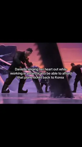 my girl is working hard over there #danielle #newjeans #Antarctica #joke #frozen 