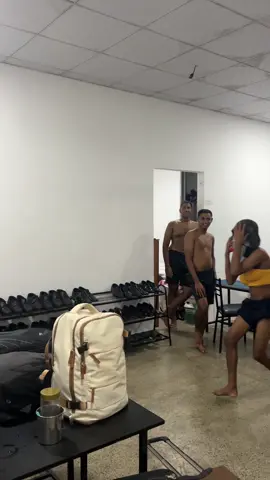 සිහින කුමාරයා lite 😂💕 @Dunura Jayakody ⚓️🤍 @Dineth kulathunga @Kaveesha Induwara @kanishk.jepg @HiRuKz @adhi_33 @yasitha_dharmakeerthi  #foryoupage #viral #srilanka #athal #friends 