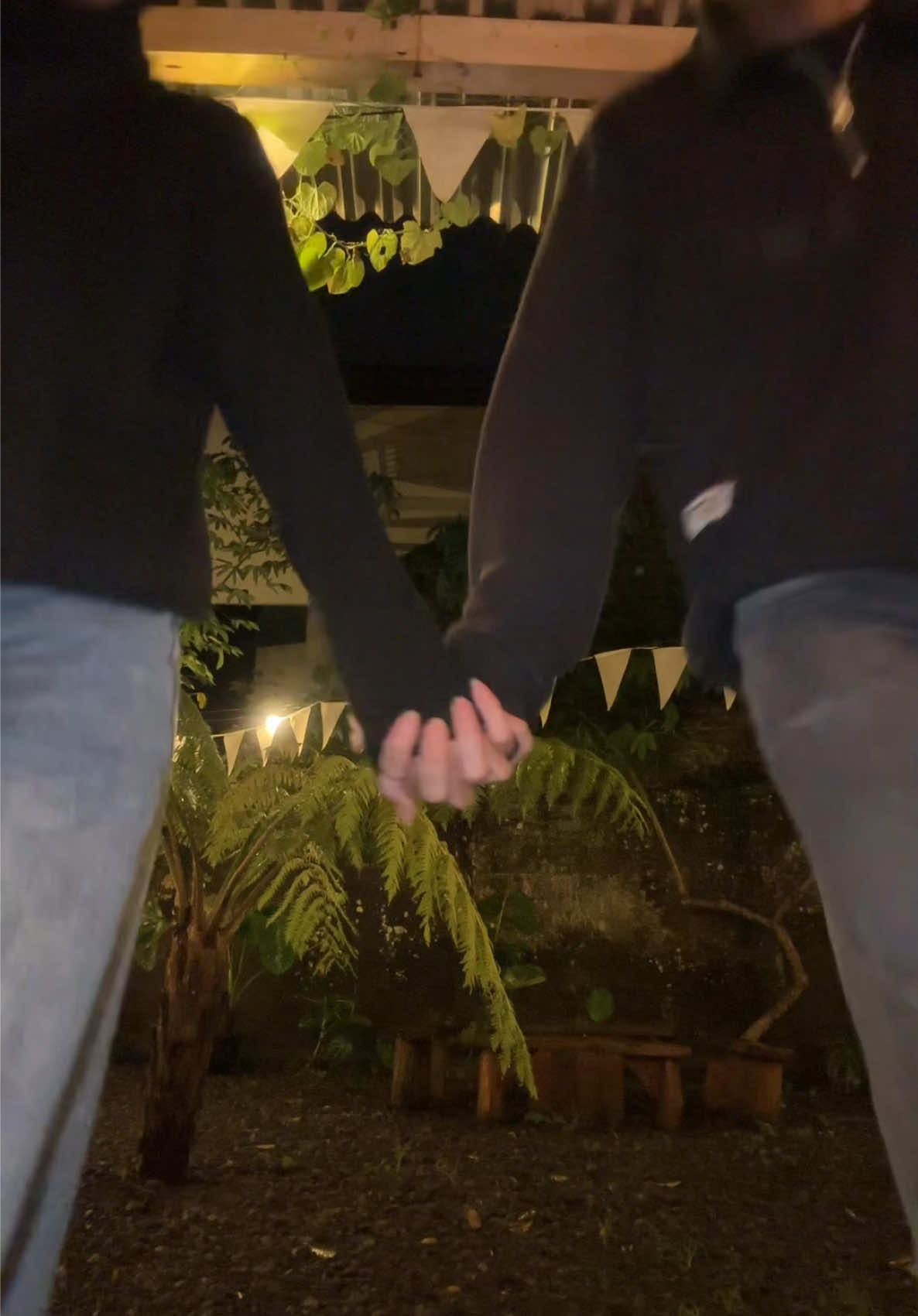 outfit check 🧍🏻‍♀️🧍🏻#fyp 