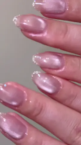 人気の水光ピンクマグ🩷#岡山ネイル #岡山ネイルサロン #ネイルデザイン #冬ネイル #マグネットネイル 