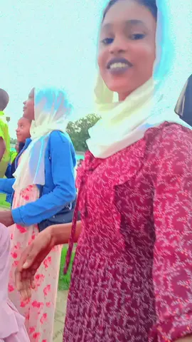 نلحق الترند خفيف دمو الزول عصير ليمون😘#سودانيز_تيك_توك_مشاهير_السودان🇸🇩 #زغاوه_حلاوه🇹🇩🇸🇩 #مشاهير_تيك_توك_مشاهير_العرب #الشعب_الصيني_ماله_حل😂😂 #شرق،دافور،الضعين 