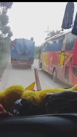 saat pemain lintas adu skil #als #sempatistar #pemainlintas #bussumatera #alssempatistar 