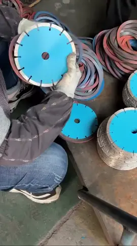 Diamond Blade, Segmented General Purpose Blade Dry/Wet Cutting Concrete, Masonry, Brick, Block，Stone.#cuttingdisc #diamondsawblade #granitebalde #graniteblockcutting #granitesawing #granite  #seqmentsawblade #DIY #diytools #sawblade #cutting #tools 