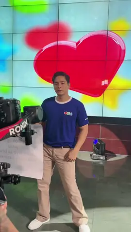 Taon-taon may entry talaga yan siya ❤️😊💪🏼 ABS-CBN Christmas Station ID 2025 #CocoMartin #LoveJoyHope #fyp #foryou #foryoupage 