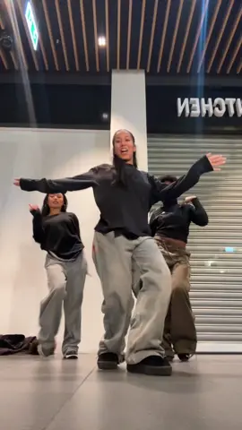 Mit den shabäbs @lesthearchive @~ Reddi ~ 