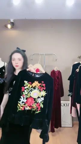 Áo Nhung The Hoa Hướng Dương Tay Loe Xinh