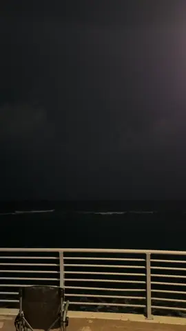 جده الان⚡️🌧️#امطار جده #الواجهه_البحريه 