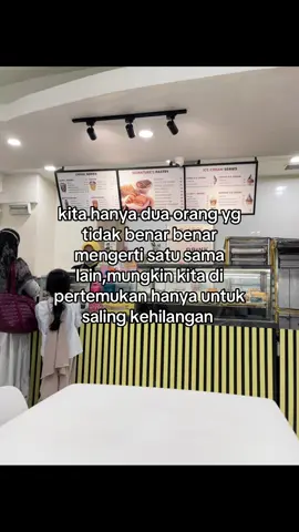 #foryoupage #caption #harisnugraha #lewatberanda #fypシ #soundviral 