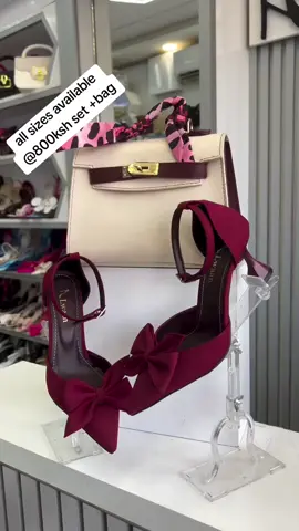 #heal #trendingfashion #girlssupportgirls #fashiontiktok #outfitideasforyou 