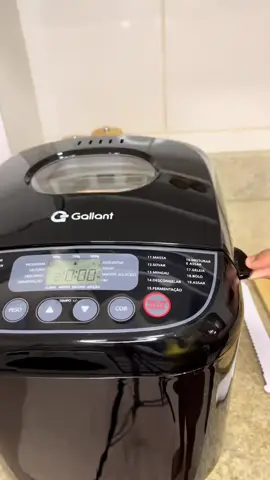 🔥 Panificadora Gallant com 19 programas! 🍞✨ 600W, 127V, perfeita pra criar pães incríveis em casa! #PãoCaseiro #PanificadoraGallant #CulinaríaFácil #PãesDeliciosos #shopee 