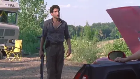 Mares calmos não fazem um bom marinheiro. #michonnegrimes, #the walking dead lee #rickgrimes #twd #dark #carl