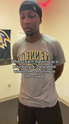 basically watching the game with her, but on the bench😭 #fypシ #viral #basketball #athlete #hooper