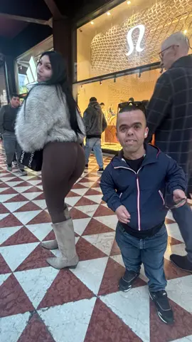 Seguimi su IG per la sorpresa. Ig: ludomorettii2.0.  #nano #milano #intervista @ilverobellofigo 