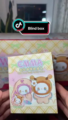 💖Unbox the cuteness!💖 The Emma Plush Blind Box Series is here – collect them all and see which adorable friend you get 🧸✨ Perfect for gifting or treating yourself! #KawaiiFinds #PlushieTok #BlindBoxAddict #TikTokMadeMeBuyIt #UnboxingToy 