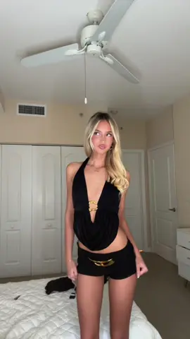 love a good all black fit #fyp 