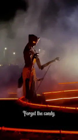 AD│Did you know that Ireland is the birthplace of Halloween? 🎃 Long before trick or treat, the ancient Celts of Ireland were celebrating Samhain, the festival for the ending of the harvest and the welcoming of winter. It’s the very celebration that would become the Halloween we know and love today. Unlike the single day we have to celebrate here in the States, in Ireland, the season is celebrated over the course of a week with various festivals all over the island. Here are the 4 you do NOT want to miss.  🎃 @derryhalloween, Northern Ireland - The largest Halloween festival in Europe takes over the ancient walled city. During the day, it’s a wholesome family event, and by night, the legends from Irish folklore take to the streets. Parades, banshees, and performers fill the cozy streets with fright and mischief. It was quite literally the largest and coolest Halloween party I’ve ever been to.  🎃 @pucafestivalireland, County Meath - If you’re looking to experience the true and historic roots of Halloween, Samhain, then you’re going to need to visit the Puca festival. From the harvest market, where you can try traditional food, to lighting the ancestral fire, this is truly where myth and history unite.  🎃 Bram Stoker Festival, Dublin - Dublin’s own literary vampire is celebrated in this mult-day event with a parade, performances, and dark circus. It’s the exact kind of celebration I think Bram would approve of.  🎃 Toil & Trouble, Kilkenny - Learn all about the only witch burning in Ireland in this medieval city. Visit the @kytelers inn for a meal and a history lesson, and stop by the Rothe House to learn how to brew your own potions.  Make sure to follow @Tourism Ireland for all the details on next year's festivals across the island, because there is no better place to celebrate Halloween than in the birthplace.  . . #FillYourHeartWithIreland #irelandHomeofHalloween #Samhain #Pucafestival #DerryHalloween                    Halloween festivals, Halloween in Ireland, Derry Halloween, Puca festival, Discover Ireland, haunted Ireland, witch trials, 