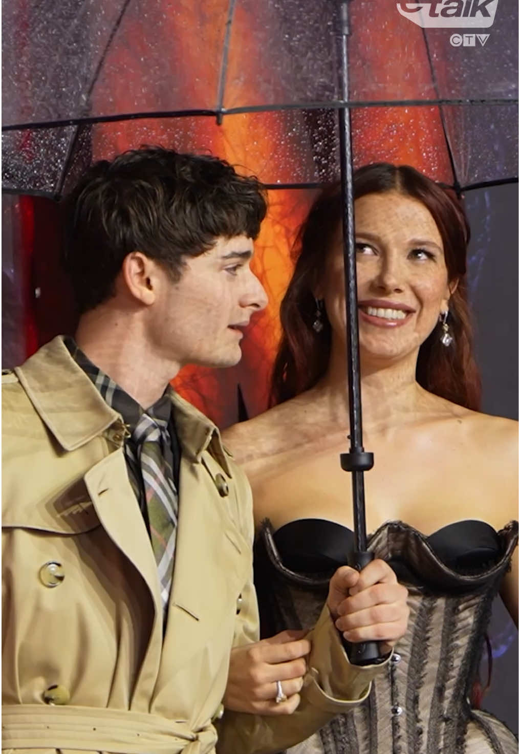 Thank you ’Stranger Things’ for giving us their friendship! 🥹  Millie Bobby Brown and Noah Schnapp were all smiles while attending the ‘Stranger Things 5’ UK Special Screening in London! 🇬🇧 #MillieBobbyBrown #NoahSchnapp  #StrangerThings5 #Fashion #RedCarpet 