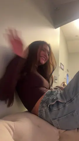 💁🏽‍♀️ that ant betta have wings 