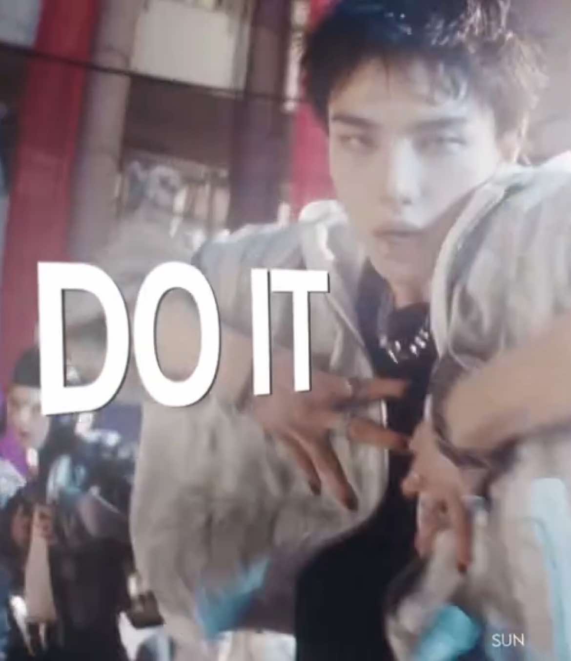 DO IT - STRAY KIDS 🩷✨ i’m already obsessed #straykids #do_it #straykidscomeback #skz4thgenleaders #tipografia 
