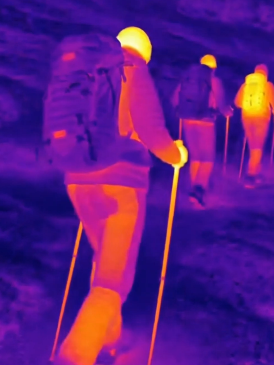 Eu não sabia que era tão sofrido participar do programa famoso de subir montanhas!🤣 É uma jornada interna que se revela ao longo da caminhada, vem do íntimo é um alívio!!! diz os participantes! #fyp #tiktok #viral #brasil🇧🇷 #strength 