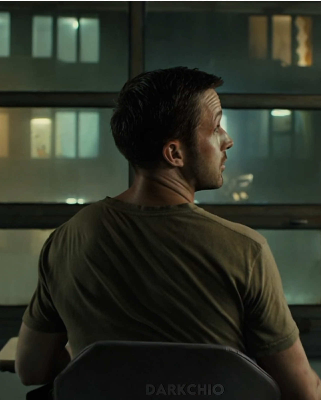 ojalá no quede en flop #pescadorabioso #spinetta #cementerioclub #bladerunner2049 #ryangosling 