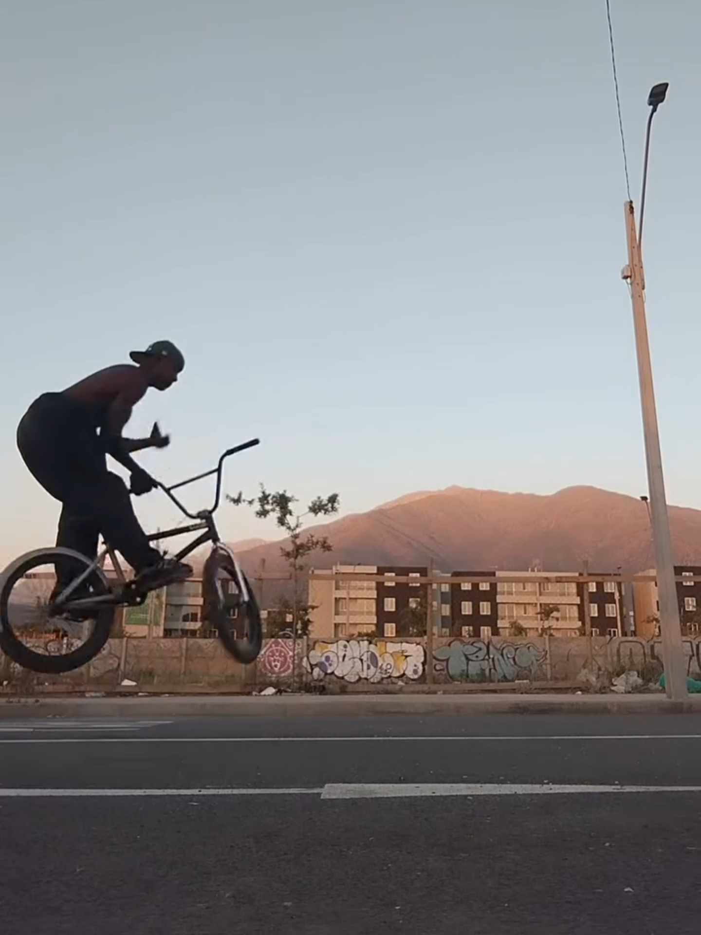 🚲🖤  #bmxlife #bmx #skatepark #foryoupagе