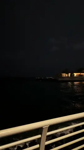 بسس الموج ما يساعد  #jeedah 