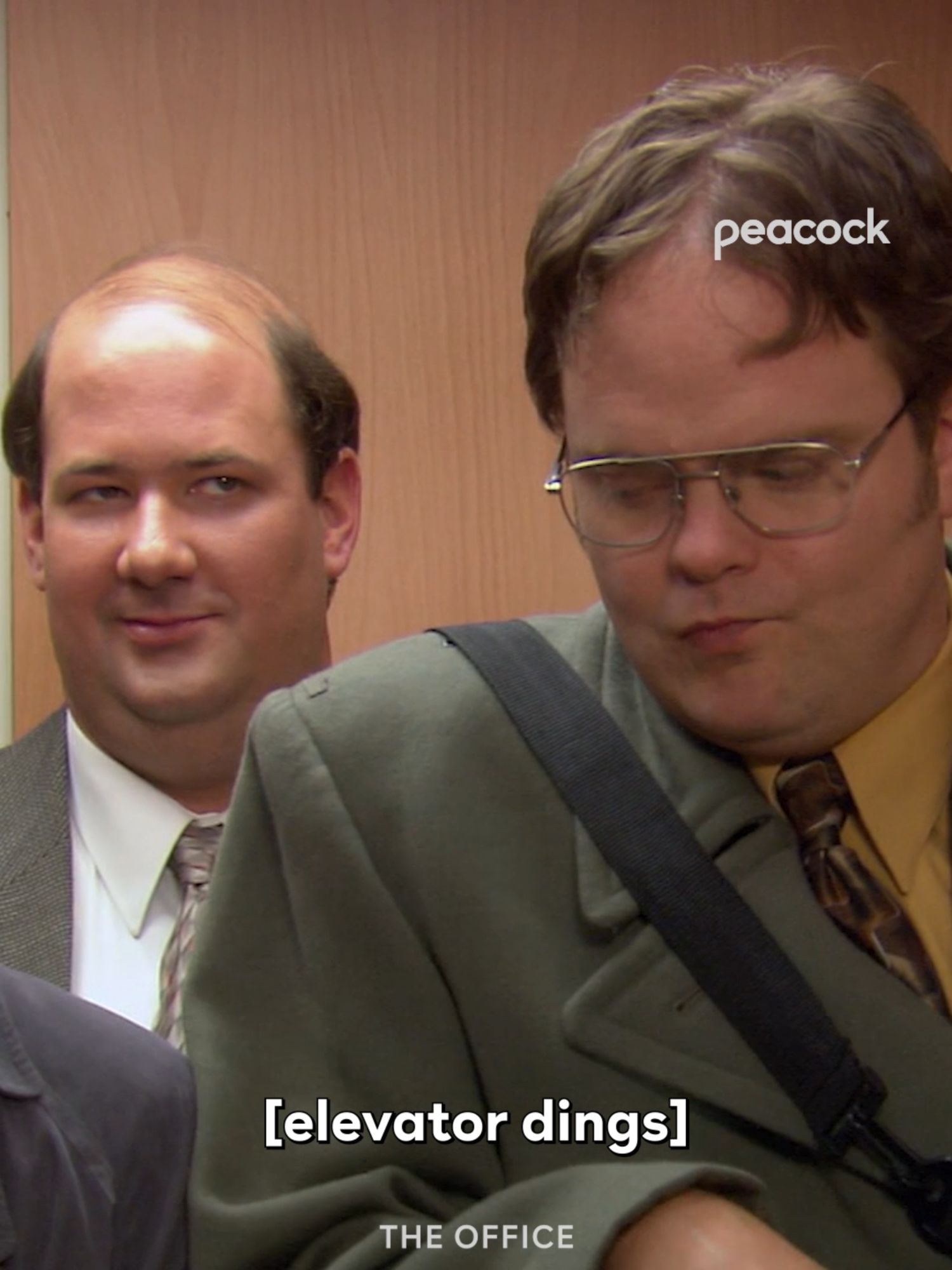 Fight Fight Fight!! 🤺 #TheOffice #TheOfficeUS #DunderMifflin #MichaelScott