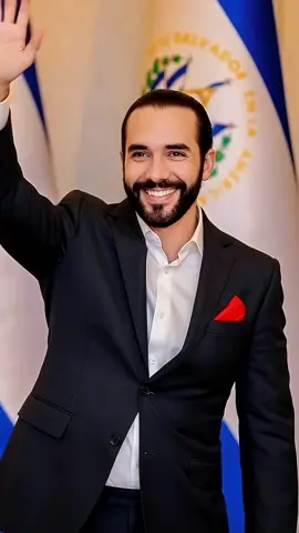 Nayib Bukele le hizo realidad el sueño a todas las mujeres del Salvador: ya se pueden poner chichis y nalgas totalmente gratis