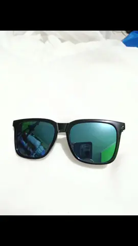 🕶️ Ready Stock! Kacamata Part 13 😎 Model kekinian, simple tapi tetep stylish ✨ Cocok buat hangout, foto OOTD, atau jadi pelengkap gaya sehari-hari 💖 Stok terbatas yaa — siapa cepat dia dapat! 💨 📞 Order via WA: 0895-3410-39934 🌸 MyGiftid Shop & Florist  #mygiftid #kacamata #readystock #aksesorismanado #fashionstyle 