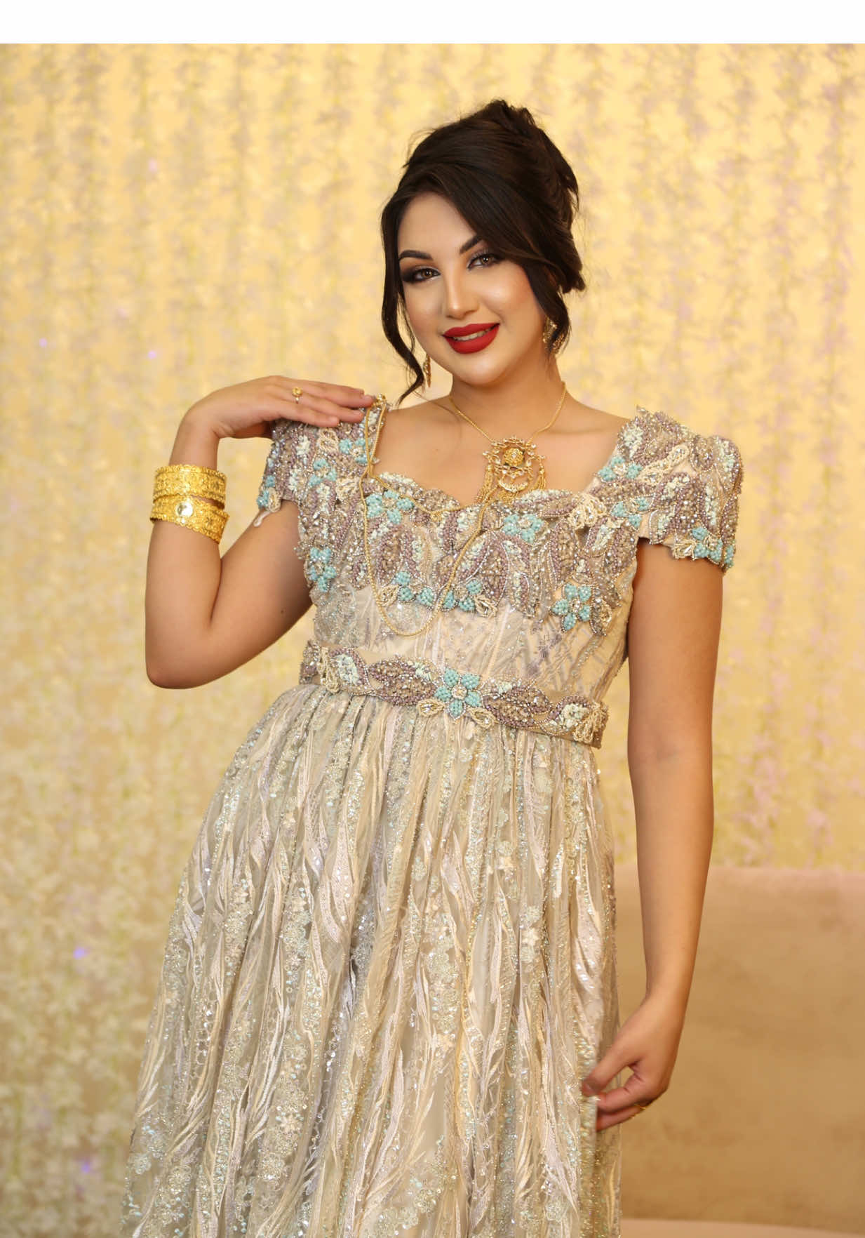 Blouza algérienne ❤️🇩🇿🇩🇿❤️. @Wafa_benchoubane_official @Abir Bettiche @Soumia Beauty @Sarita blida #fyp #blouza_oranaise #algerie🇩🇿 #algeria #blida 