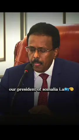 repost dheh🇸🇴🔥   @𝗠𝗼𝗵𝗮𝗺𝗲𝘁𝘁🌴  #cupcut #farmaajo_guuliyso🇸🇴👈👍 #president #farmaajo #guul 