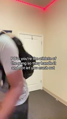 “just focus on ball, we’ll handle the rest”😂😂 #fypシ #viral #athlete #basketball #athletesoftiktok 