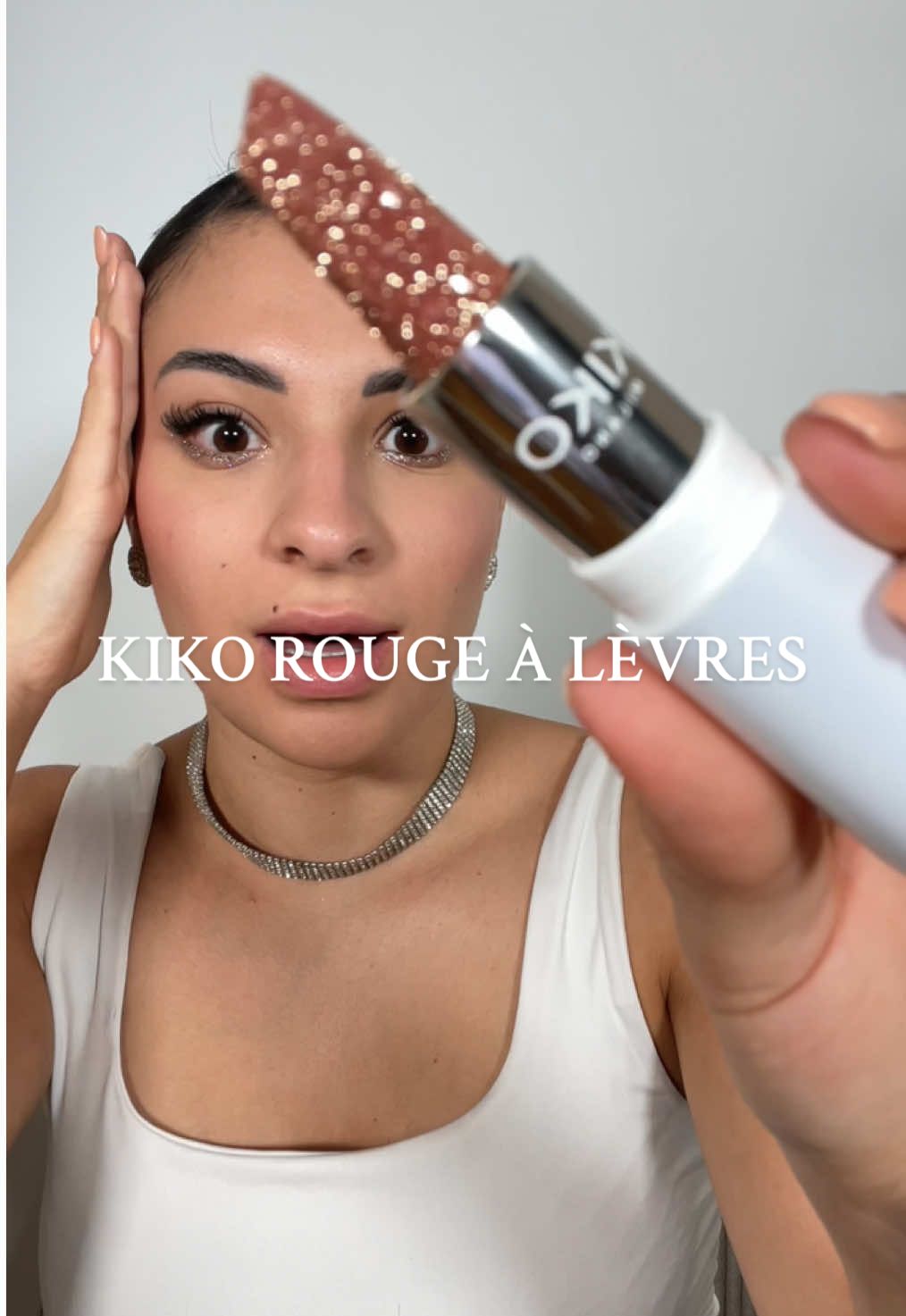 Pov : Tu testes les fameux rouges à lèvres scintillants @KIKO Milano pour les fêtes ! 😍 1. Nude: Innamon Spice  2. Bordeaux :Cranberry Crystals 3. Rouge : Red-y To Sleigh Merci @niceworkparisoff ❤️ Produits offerts 