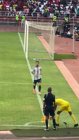 Messi 😱 #messi #leomessi #angola🇦🇴 #football #fyp 