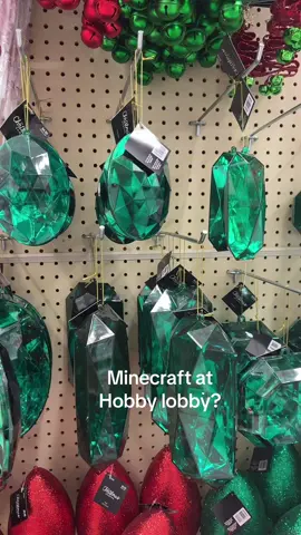Lolol wasn’t expecting emeralds #Minecraft #hobbylobby #christmas #minecraftmemes #minecrafter 