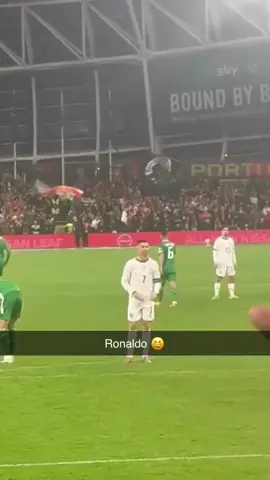 Moments before Cristiano Ronaldo got his first red card for Portugal 😅  (via owene2220/ X) #cristianoronaldo #ronaldo #redcard #football #futbol 