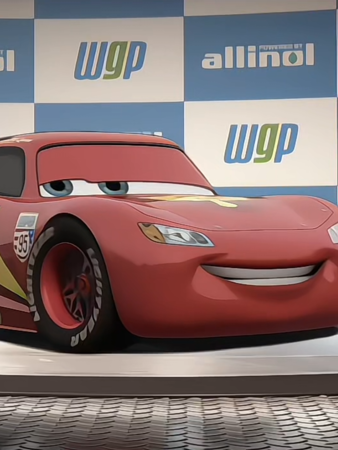 What if Lightning McQueen wins the Tokyo race? #cars #cars2 #lightningmcqueen #lightning_prod_95team #edit 