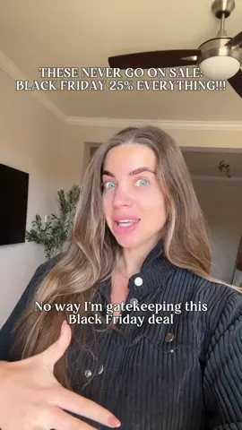 when vogue candles go on sale, it’s time to stock up🕯️ black friday sale is LIVE right now! ✨ #tiktokblackfriday #homedecor  #blackfridaydeals #candleaddict 