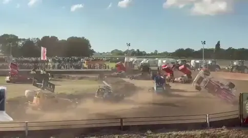 Another crash this season roll over. Turn 4 times left they said🤭 #crash #f1 #Stockcar #netherlands 