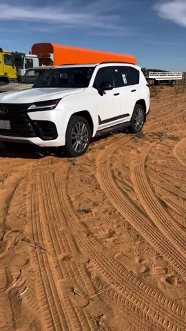 من فوق جيب ليا جاب طبلونه ،، مافيه ديره بعيده مايقربهاا #ابن_جخدب #اكسبلورر #CapCut 