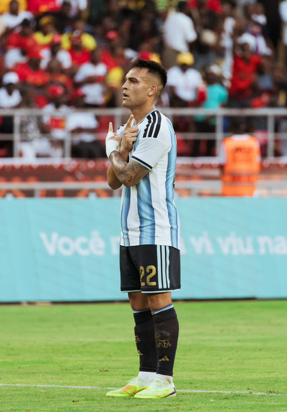 Red against 𝑬𝒍 𝑻𝒐𝒓𝒐? Bad idea 🙂‍↔️ #ArgentinaNT #Football #Argentina #Champions #WorldCup2026 