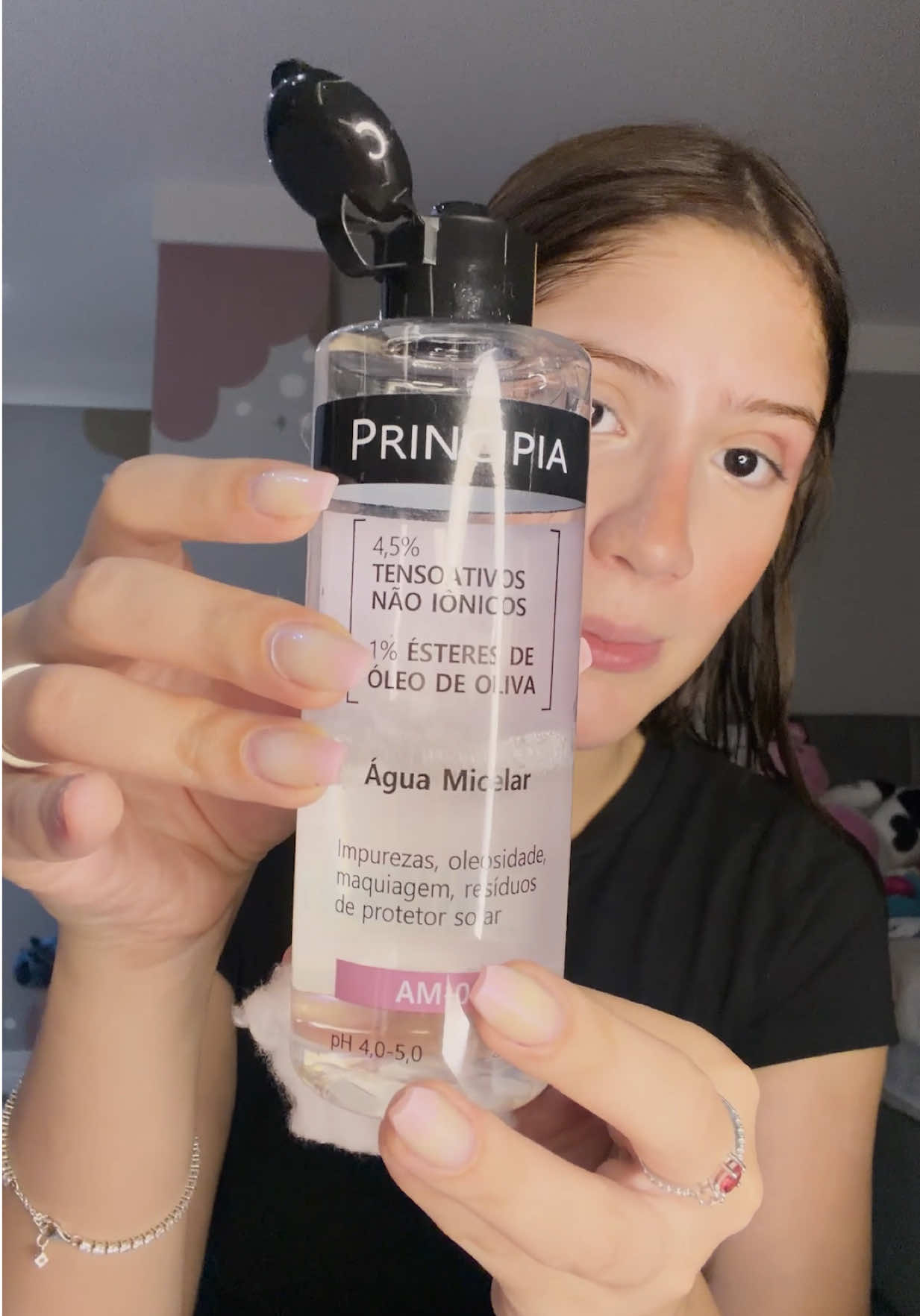 Mostrando pra vocês como é rápido fazer skincare e a sua “eu” do futuro com toda certeza vai agradecer! Todos os produtos são da Principia ❤️ entra no site para fazer o quiz e descobrir quais os produtos ideais para o seu tipo de pele  publi* #skincare #autocuidado #beleza 