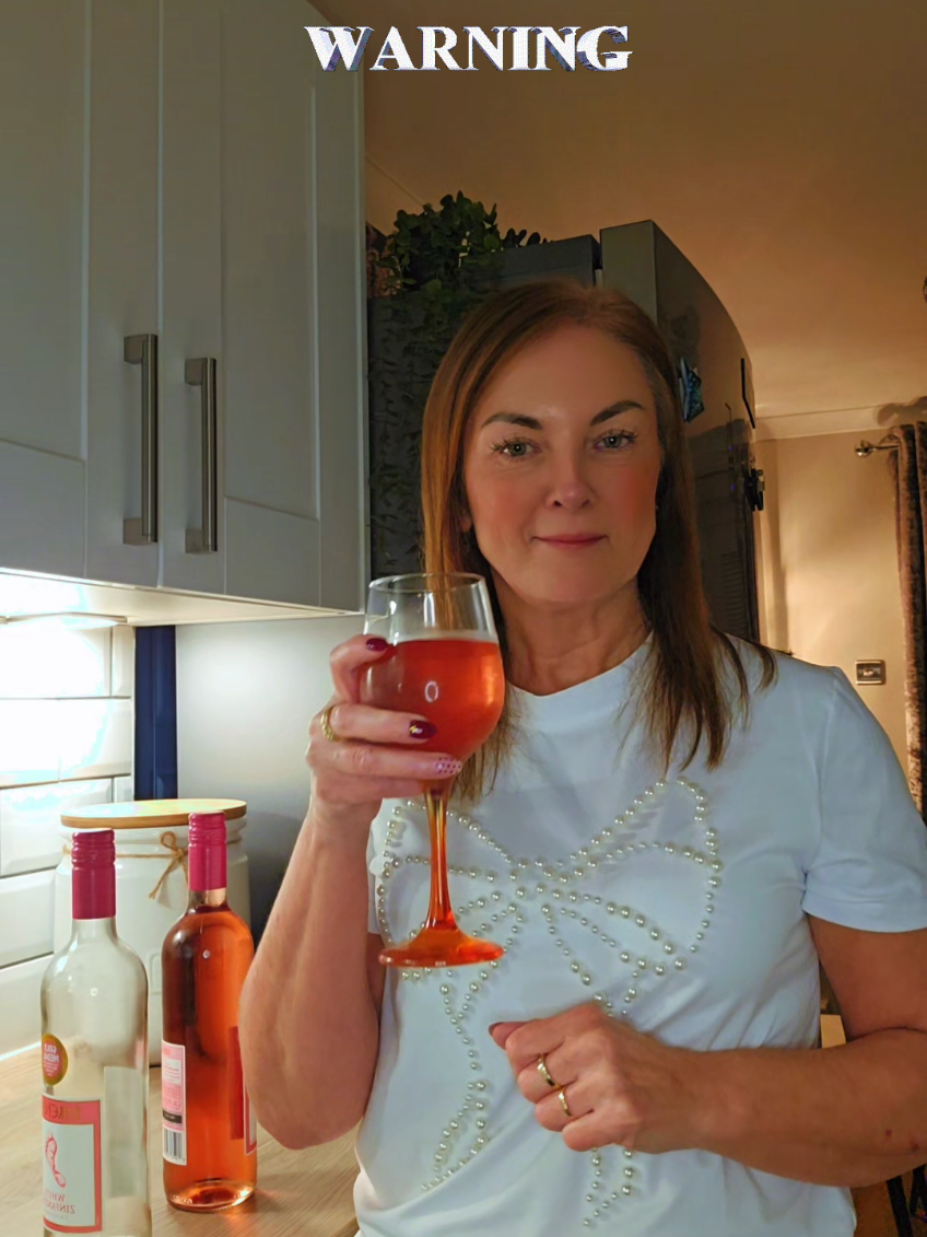 Prove you just opened your 2nd bottle of wine 😂🍷 #fyp #friends #wine #laughs #justforfun 