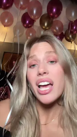 J'ai 29 ans guysss 🎂🎁🎈🥳🎉#anniversaire#birthday 