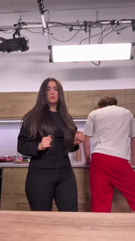 Il joue à quoi? @le.corbz #aneyaris #pourtoi 