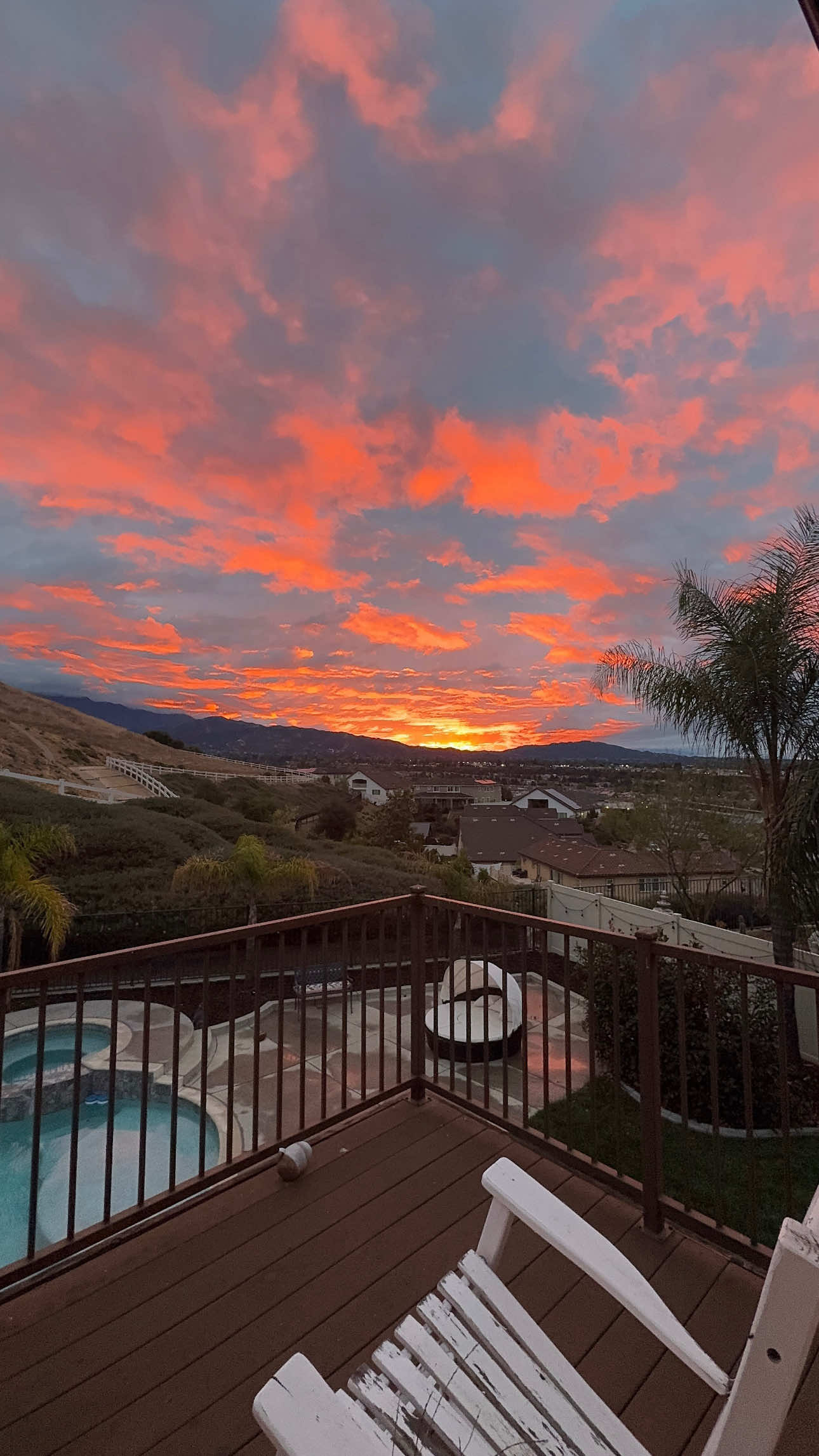 @Bath & Body Works she is a lefty kinda girl 💖🫶🏽