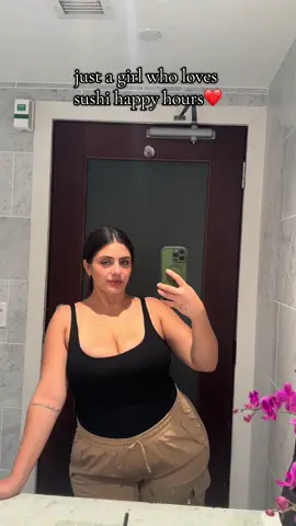 my happy place ❤️ #azumi #sushilover #girldinner 