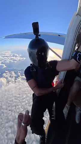 #skydiving #freefall #jump #adrenaline #viral 